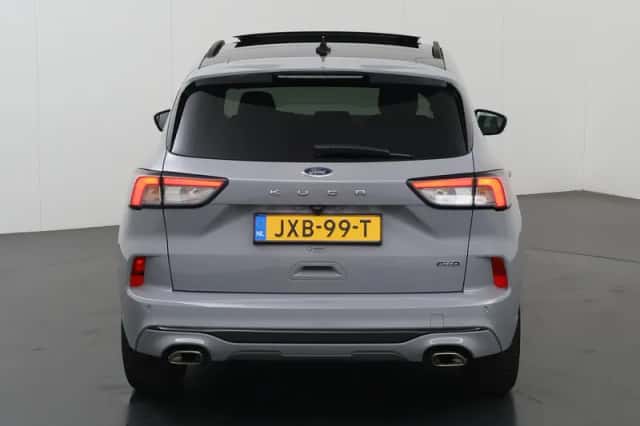 Ford Kuga (2024) thumbnail 4