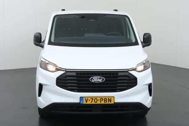 Ford Transit Custom (2024) thumbnail 3