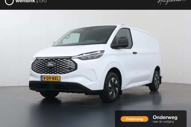 Ford E-Transit Custom (2025) thumbnail 1