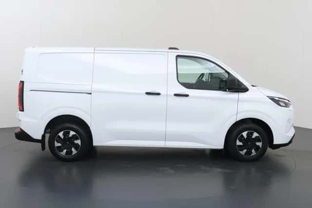 Ford E-Transit Custom (2025) thumbnail 6