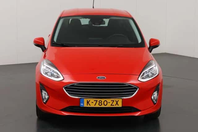 Ford Fiesta (2021) thumbnail 3