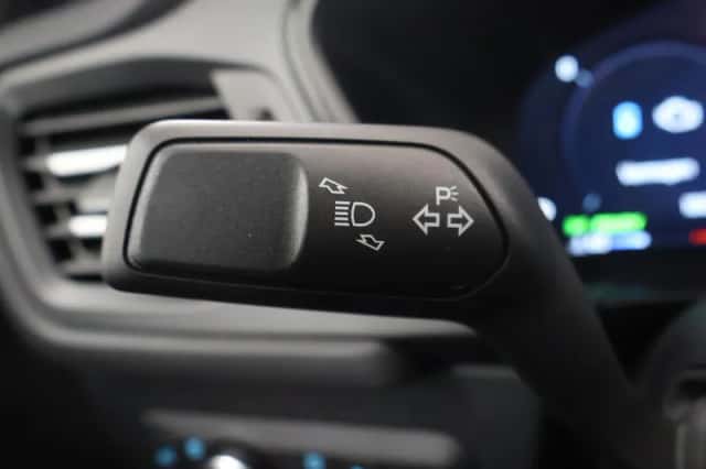 Ford Kuga (2025) thumbnail 34
