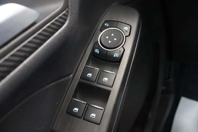 Ford Kuga (2025) thumbnail 37