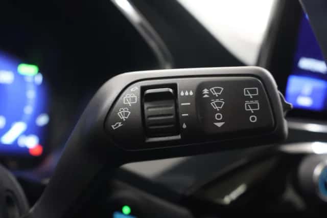 Ford Kuga (2022) thumbnail 33