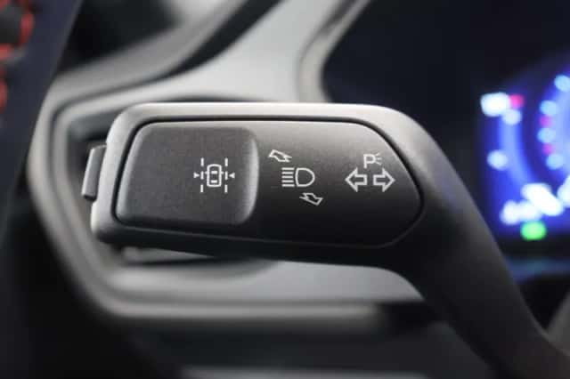Ford Kuga (2022) thumbnail 35