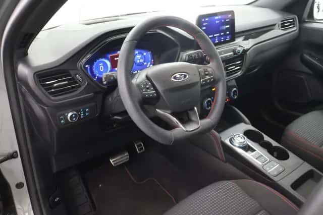 Ford Kuga (2022) thumbnail 7