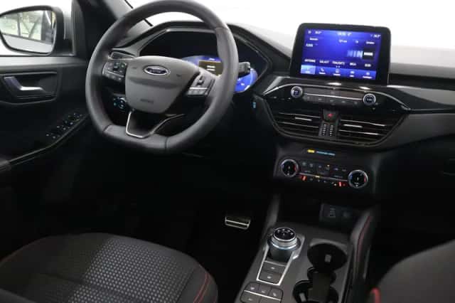 Ford Kuga (2022) thumbnail 9