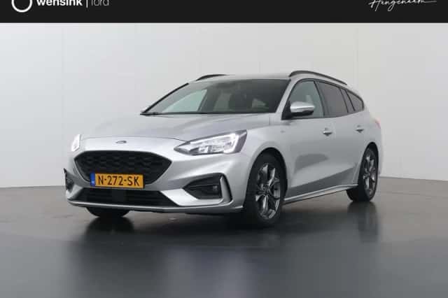 Ford Focus (2022) thumbnail 1