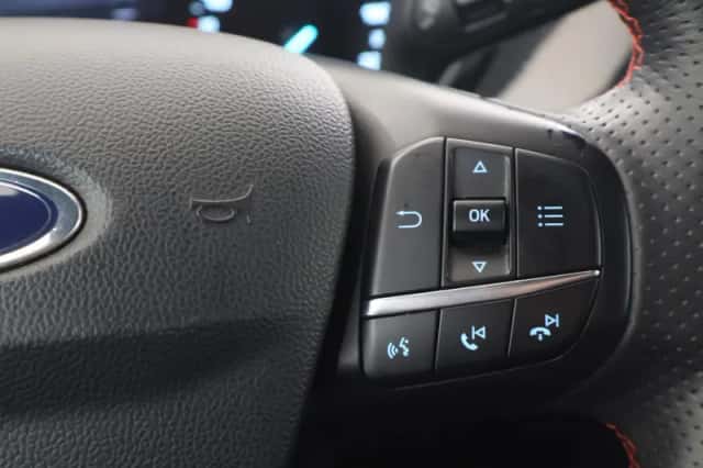 Ford Focus (2022) thumbnail 30