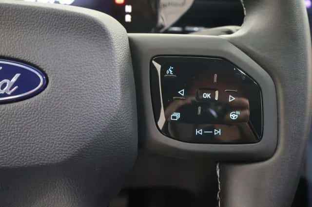 Ford Explorer (2025) thumbnail 27