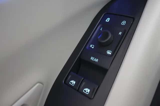 Ford Explorer (2025) thumbnail 33