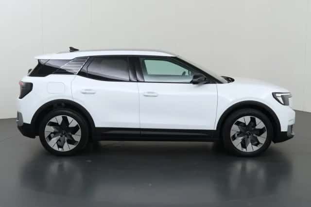 Ford Explorer (2025) thumbnail 6