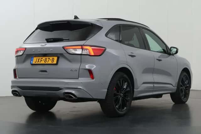 Ford Kuga (2024) thumbnail 2