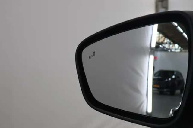 Ford Kuga (2024) thumbnail 37