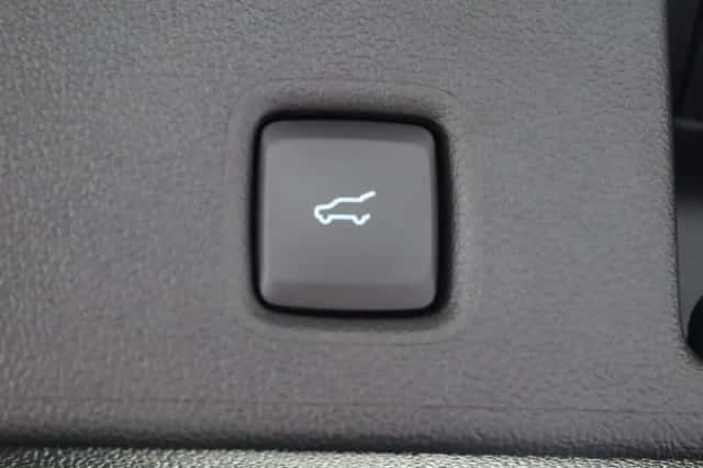 Ford Kuga (2025) thumbnail 12