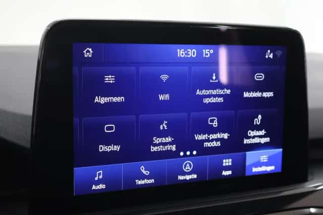 Ford Kuga (2022) thumbnail 19