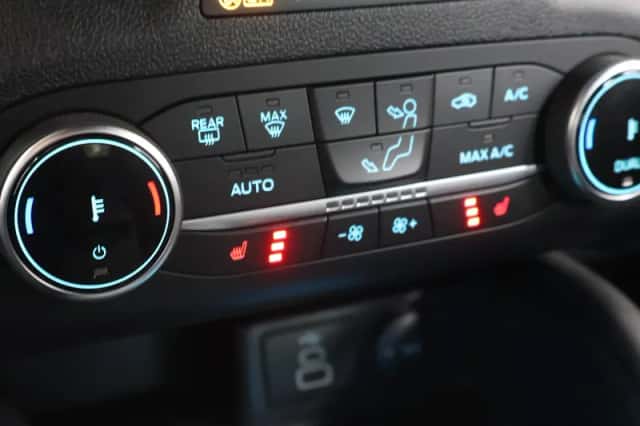 Ford Kuga (2022) thumbnail 26