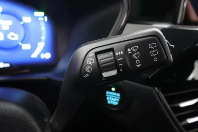 Ford Kuga (2022) thumbnail 31