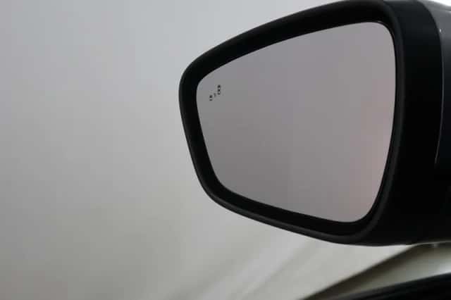 Ford Kuga (2022) thumbnail 36