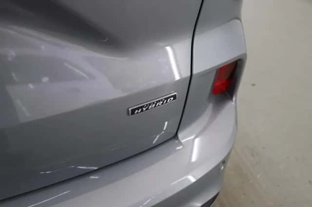 Ford Kuga (2022) thumbnail 38