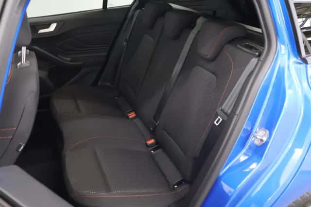 Ford Focus (2023) thumbnail 11