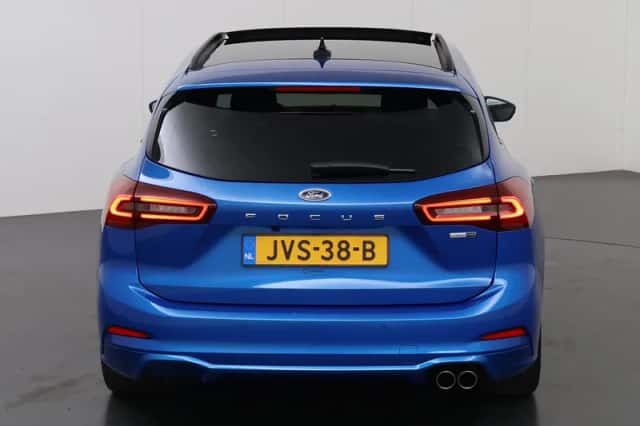 Ford Focus (2023) thumbnail 4