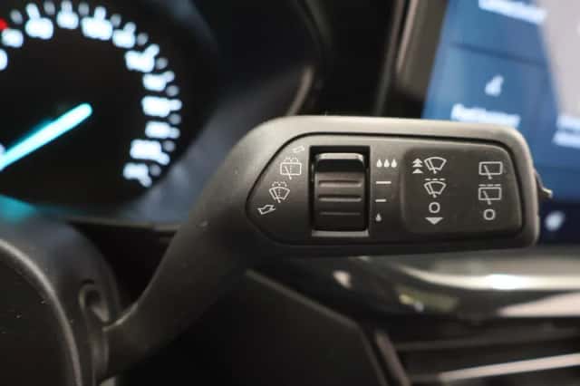 Ford Focus (2023) thumbnail 32