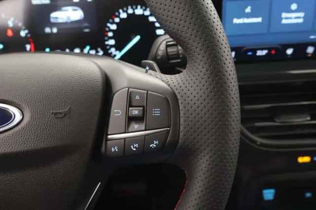 Ford Focus (2023) thumbnail 33