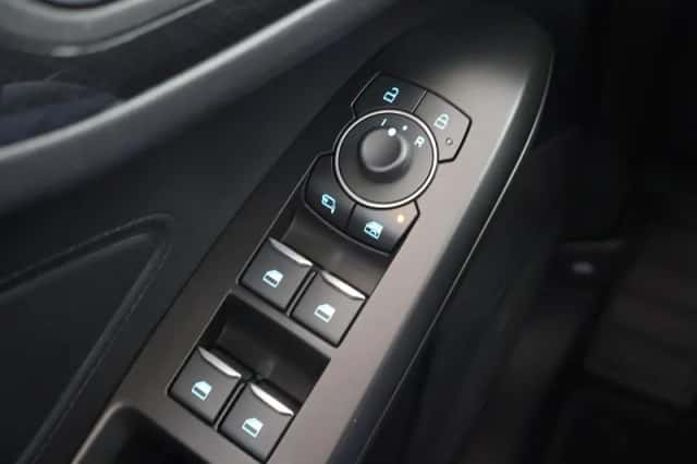 Ford Focus (2023) thumbnail 37