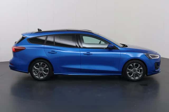 Ford Focus (2023) thumbnail 6