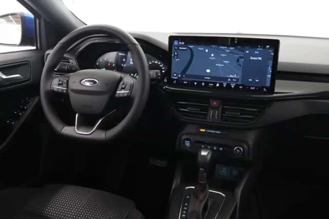 Ford Focus (2023) thumbnail 9