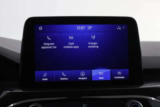 Ford Kuga (2022) thumbnail 17