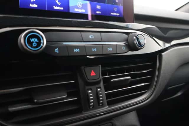 Ford Kuga (2022) thumbnail 21
