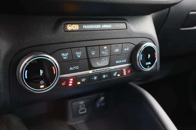 Ford Kuga (2022) thumbnail 24