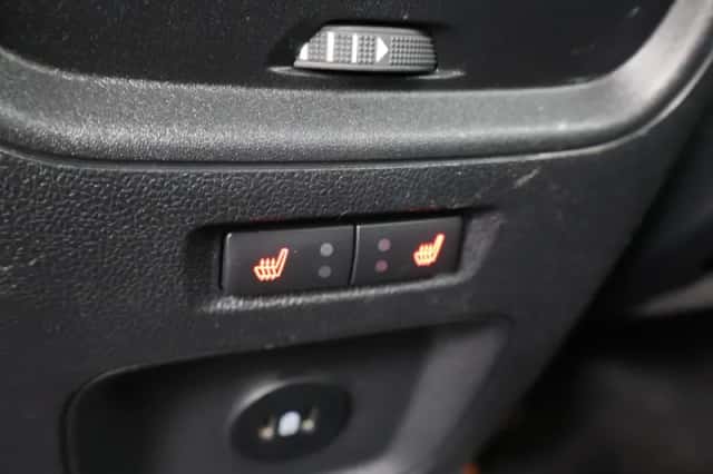 Ford Kuga (2022) thumbnail 38