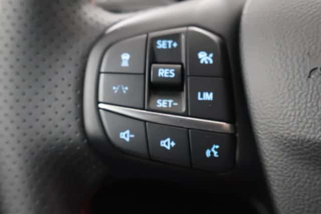 Ford Kuga (2025) thumbnail 31