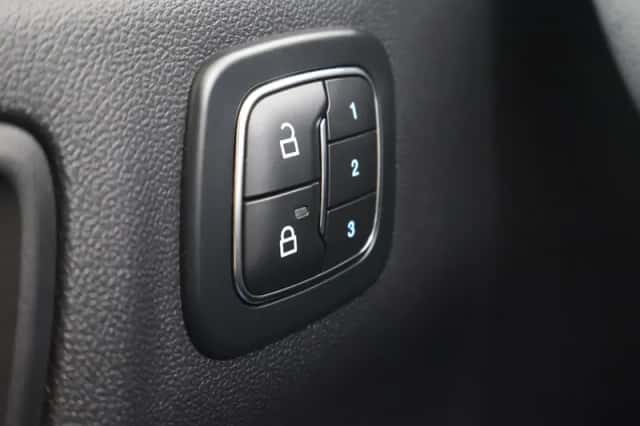 Ford Kuga (2025) thumbnail 34