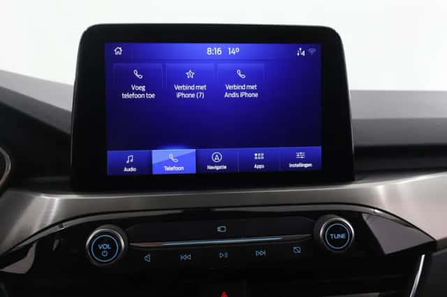 Ford Kuga (2022) thumbnail 16