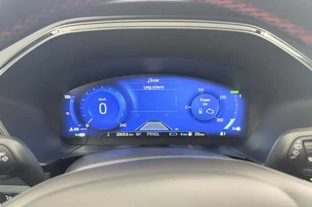 Ford Kuga (2023) thumbnail 13