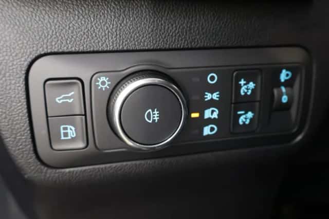 Ford Kuga (2025) thumbnail 38