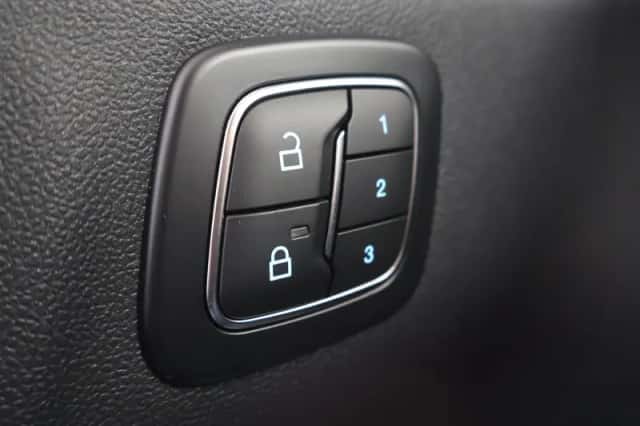 Ford Kuga (2025) thumbnail 39