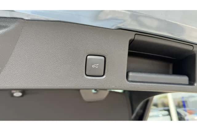 Ford Kuga (2026) thumbnail 14