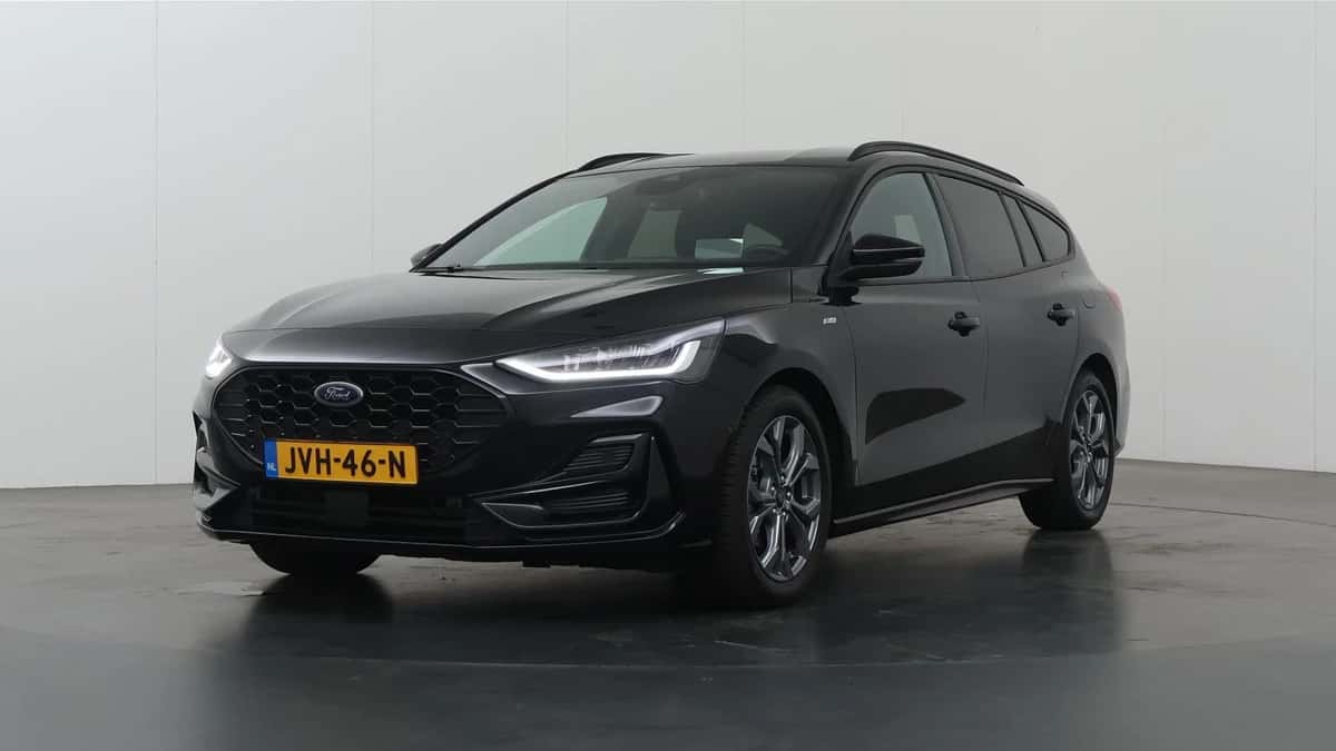 Ford Focus (2023) — foto 1