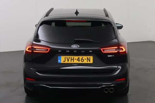 Ford Focus (2023) thumbnail 4