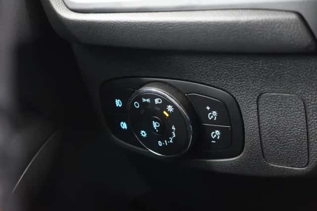 Ford Focus (2023) thumbnail 34