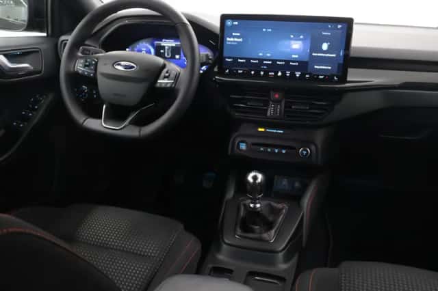 Ford Focus (2023) thumbnail 9