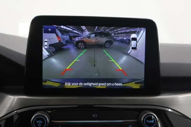 Ford Kuga (2021) thumbnail 14