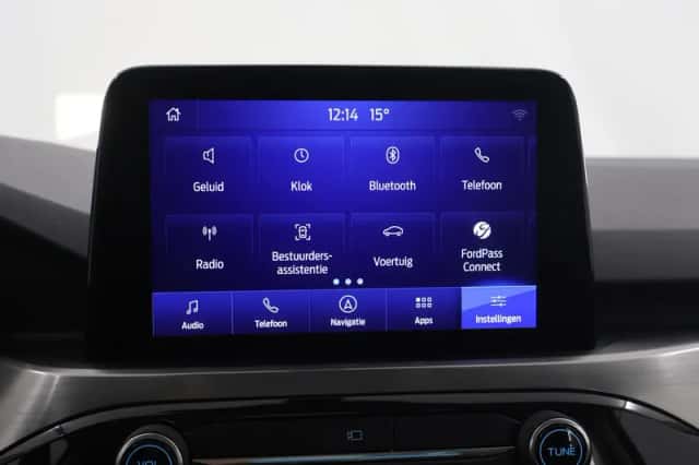 Ford Kuga (2021) thumbnail 18