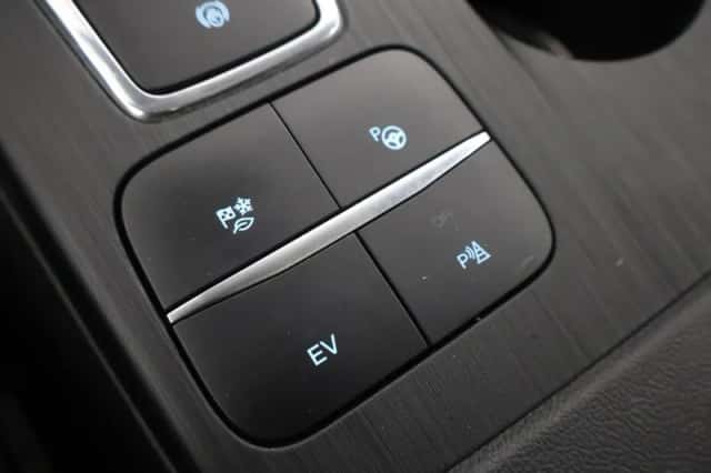 Ford Kuga (2021) thumbnail 28