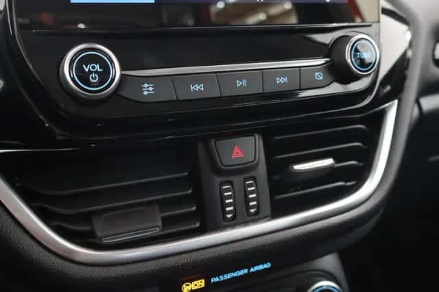 Ford Fiesta (2021) thumbnail 19